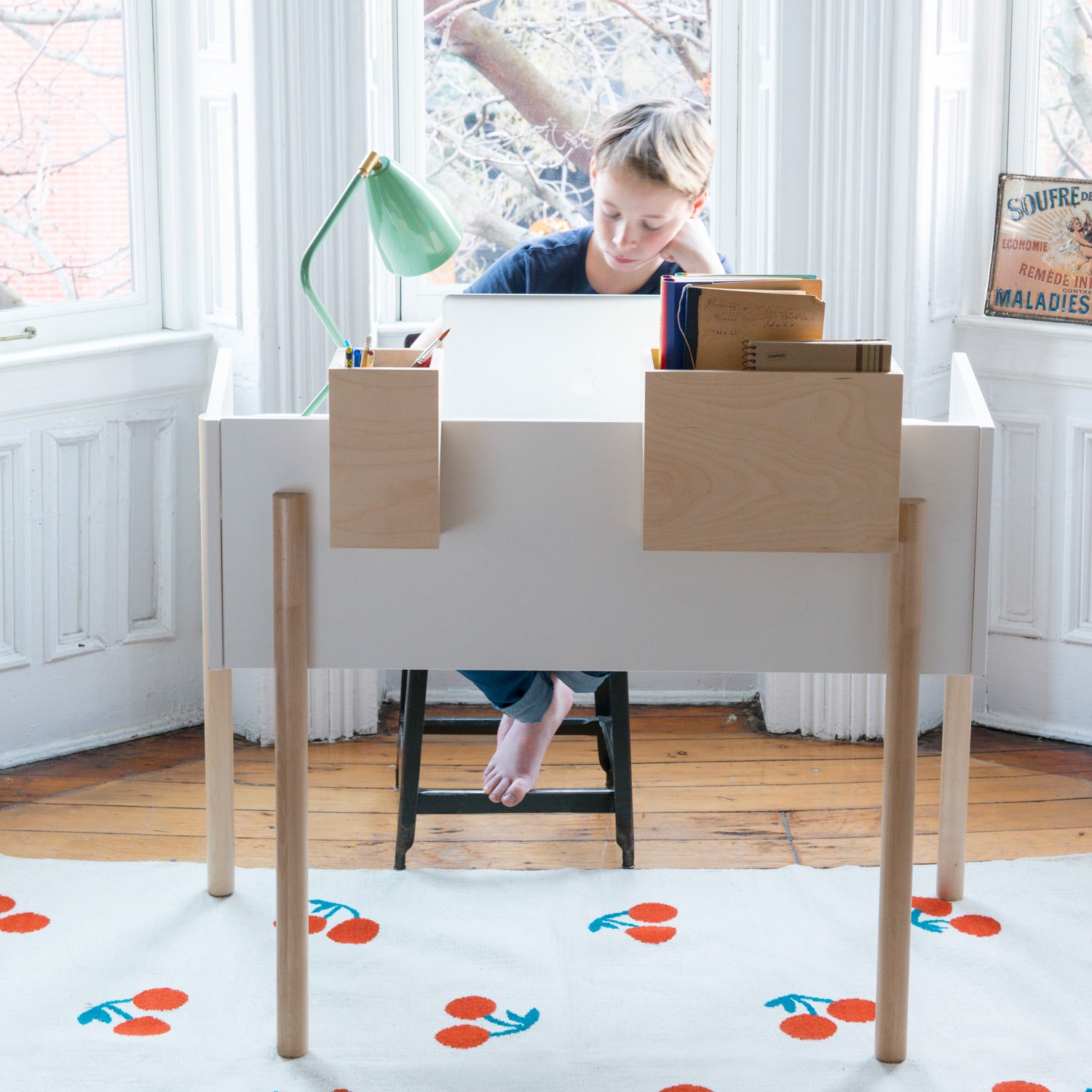 Shop Oeuf Canada Modern Kids Brooklyn Desk White/Birch Option