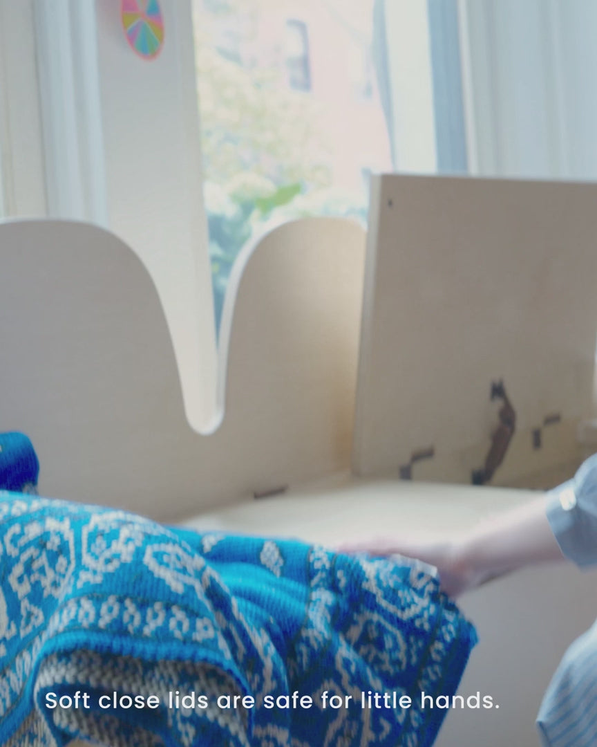 Le banc de rangement Camel en bouleau