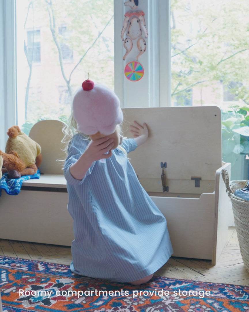 Le banc de rangement Camel en bouleau