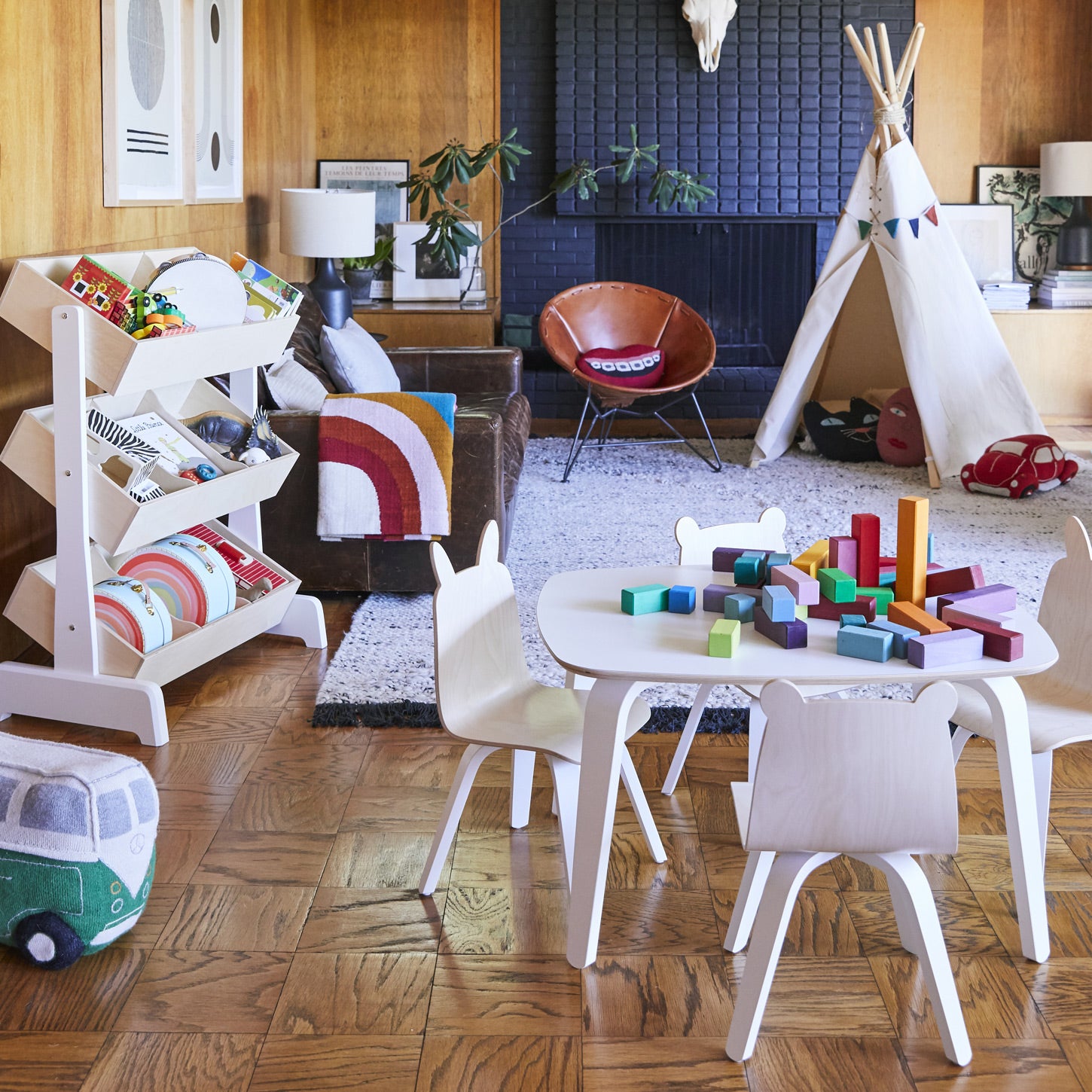 Shop Oeuf Canada Modern Kids Play Table Room Setting