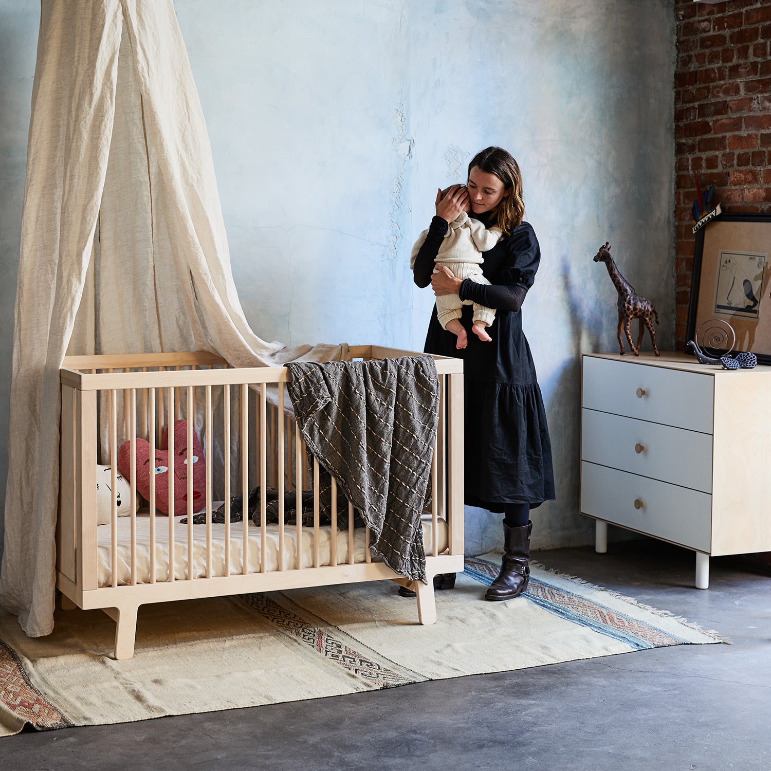 Modern Nursery Sparrow Crib | Oeuf Canada